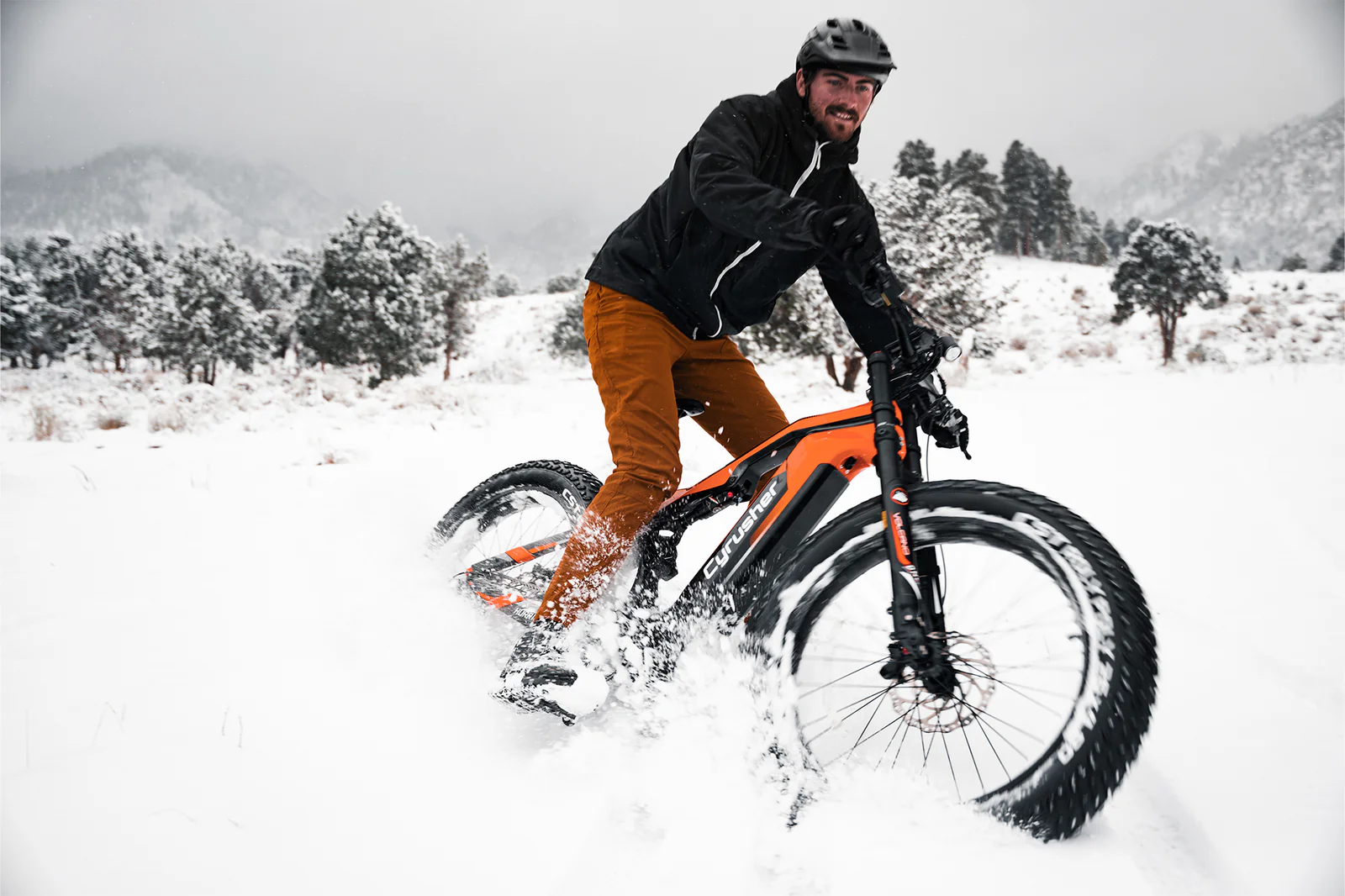 Cyrusher Hurricane karbonové elektrokolo Fatbike se středním pohonem 160Nm bílé