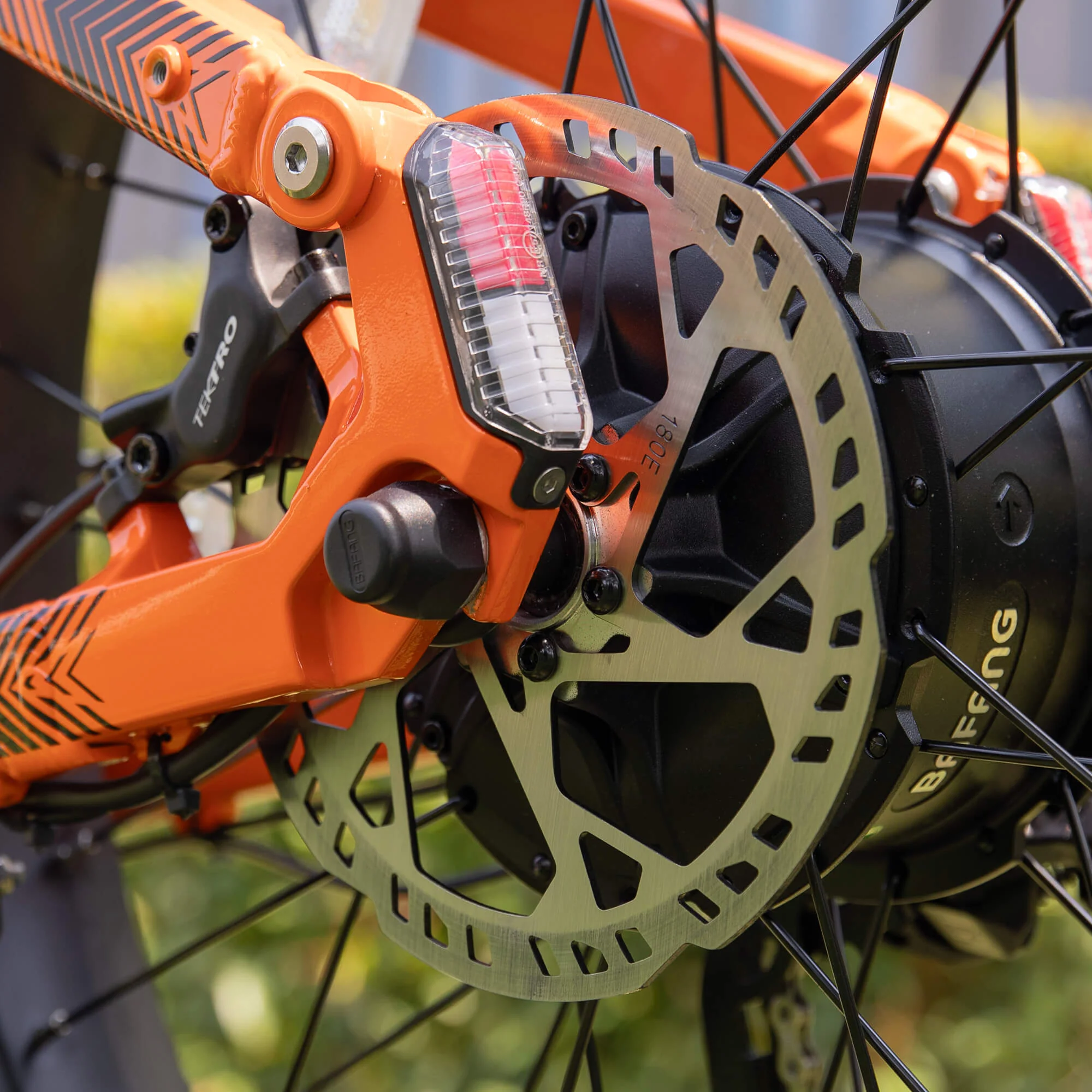 Cyrusher Ranger 2.0 celoodpružené horské elektrokolo Fatbike pro všechny terény zelené